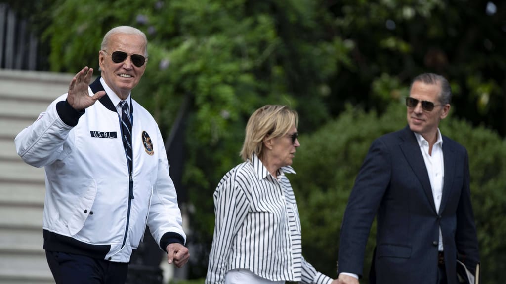 Er hatte es kategorisch ausgeschlossen! Biden begnadigt seinen Sohn Hunter nun doch - politik - exxpress Nachrichten
