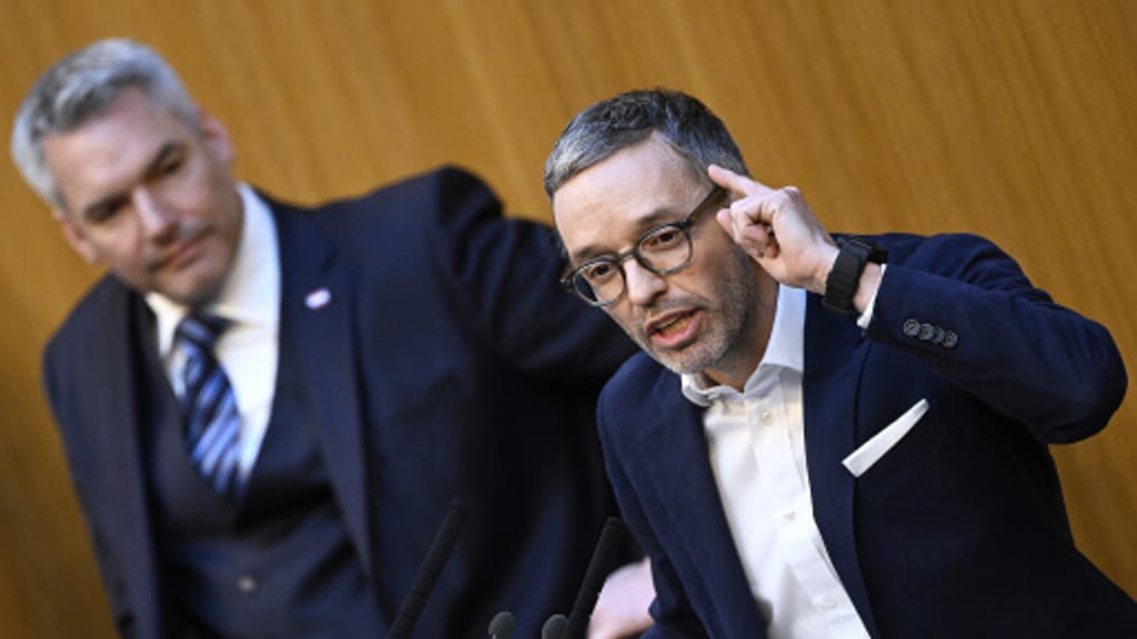 Wende in der Kanzlerfrage: FPÖ-Chef Kickl zieht an Nehammer vorbei - politik - exxpress Nachrichten