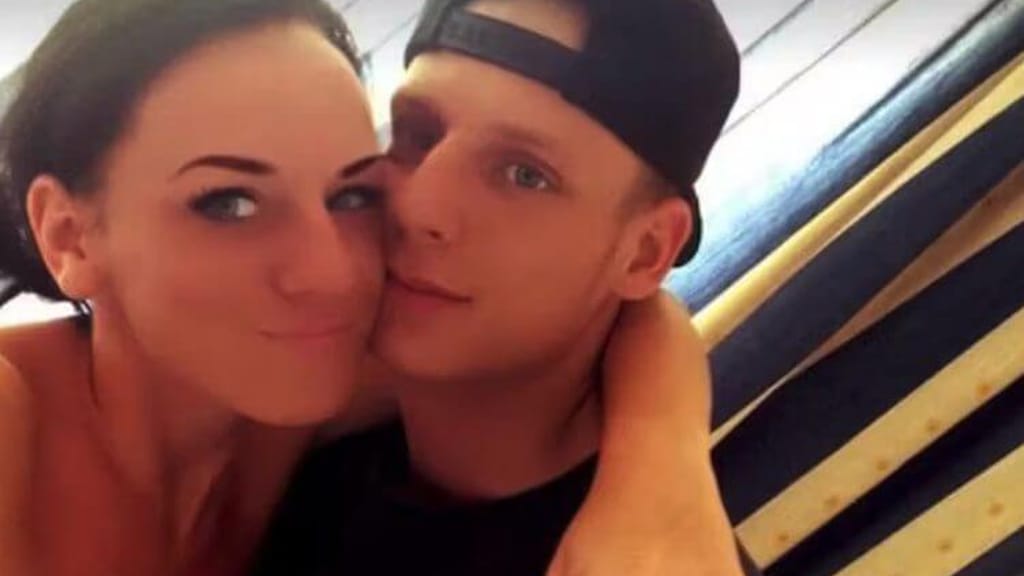 TWM-Melanie lässt hochschwanger alle Hüllen fallen! - lifestyle - exxpress Nachrichten
