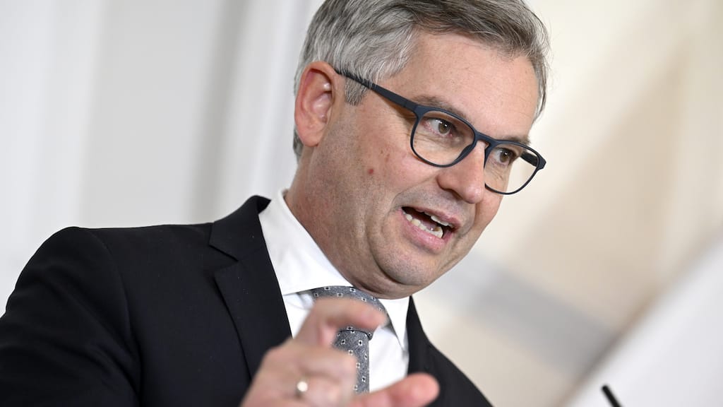 EU zwingt Österreich zu radikalem Sparkurs - economy - exxpress Nachrichten