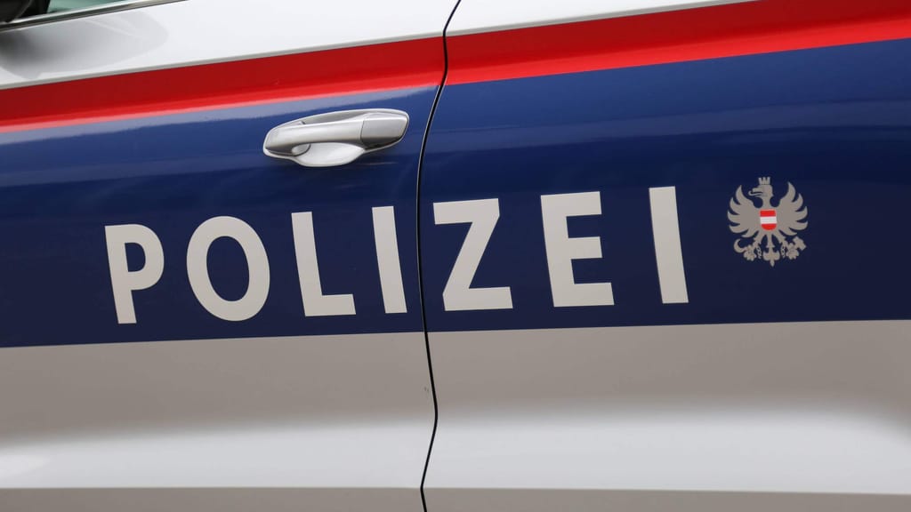 Wegen Liedauswahl: Busfahrer prügeln sich auf Weihnachtsfeier - news - exxpress Nachrichten