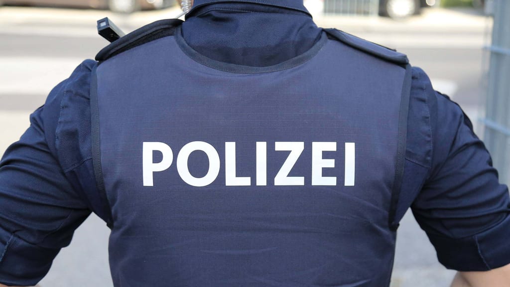 Alarm an Schulen: Bombendrohungen gegen „Ungläubige“ - news - exxpress Nachrichten