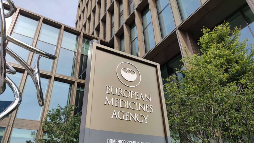 Pharma-Hammer: EU-Agentur will „sich selbst verstärkenden“ mRNA-Impfstoff zulassen! - news - exxpress Nachrichten