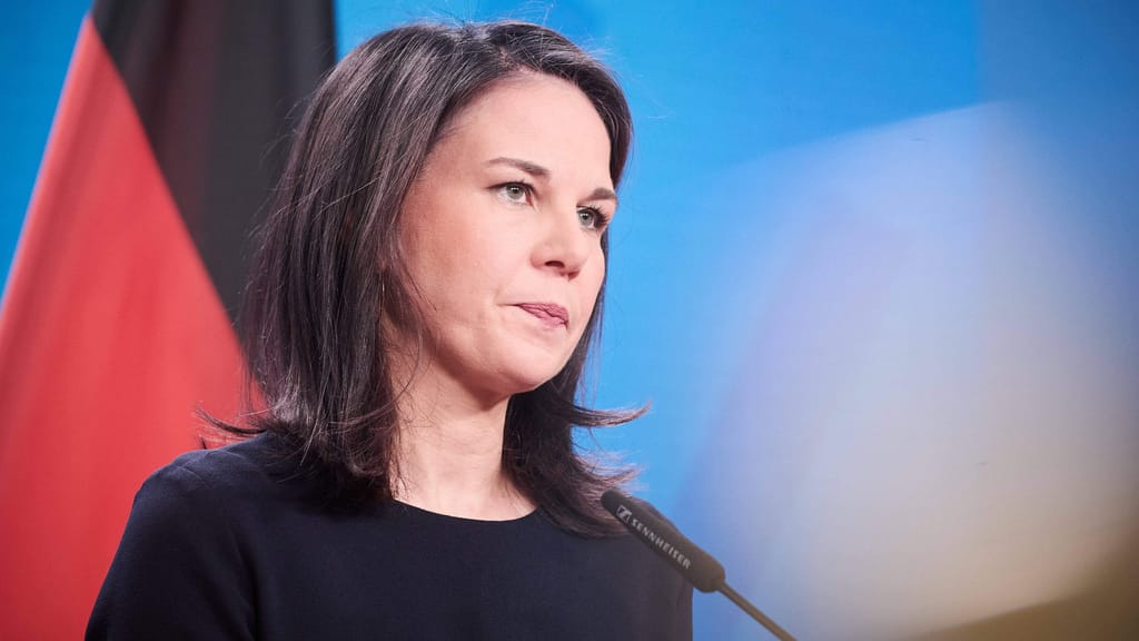 800 Euro Strafe für Sager: "Beim Trampolinspringen zu oft an die Zimmerdecke geknallt" - politik - exxpress Nachrichten