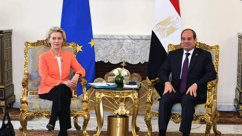 EU-Kommission gibt Ägypten eine Milliarde Euro - news - exxpress Nachrichten