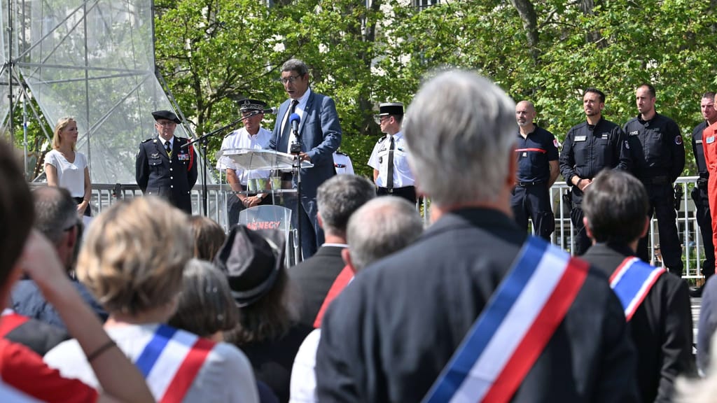 Messerangreifer von Annecy war kein verfolgter Christ aus Syrien – sondern IS-Deserteur - news - exxpress Nachrichten