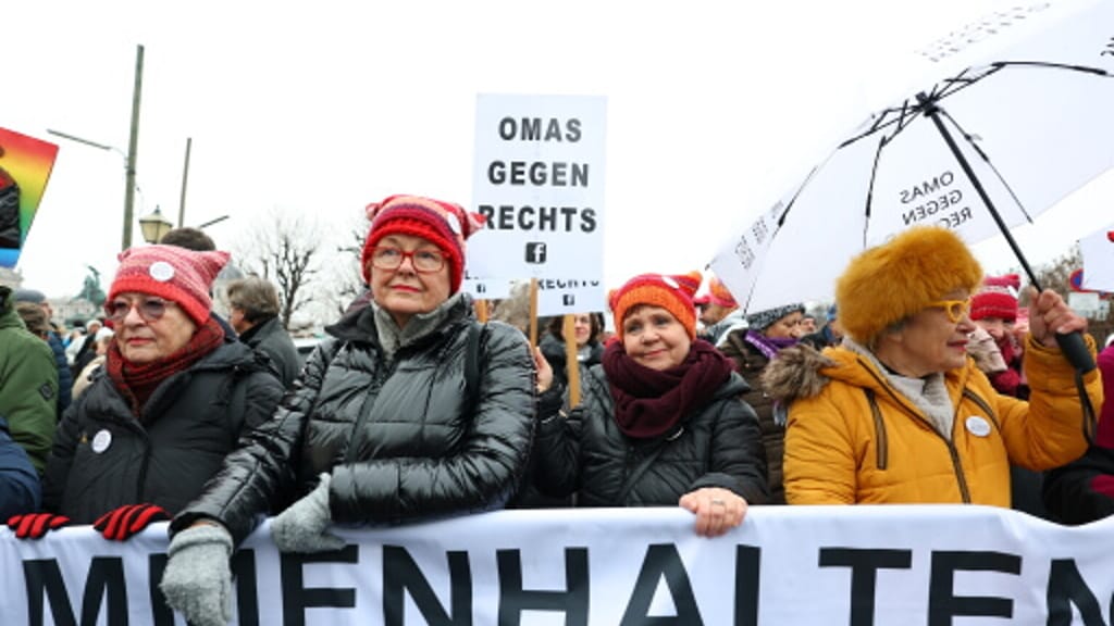 Linke Demos: Jetzt wird gegen Kickl mobil gemacht - politik - exxpress Nachrichten