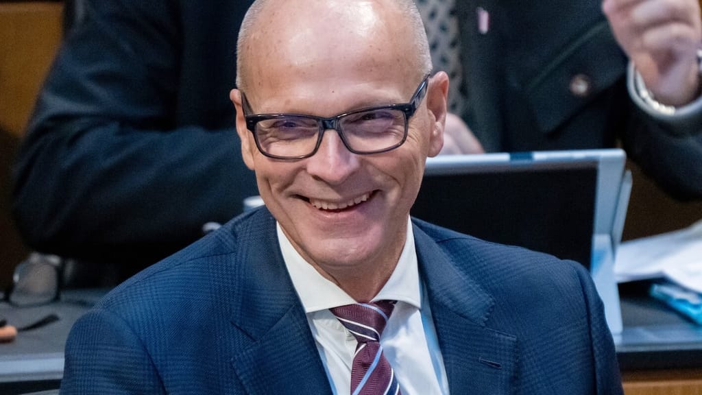 "Üble Nachrede": FPÖ gewinnt vor Gericht mit Klage gegen den "Standard" - politik - exxpress Nachrichten
