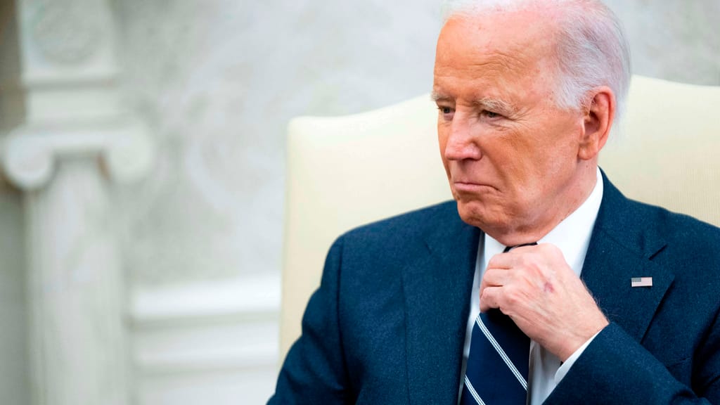 Auch Corona-Experte dabei: Diese Trump-Gegner begnadigte US-Präsident Biden - politik - exxpress Nachrichten
