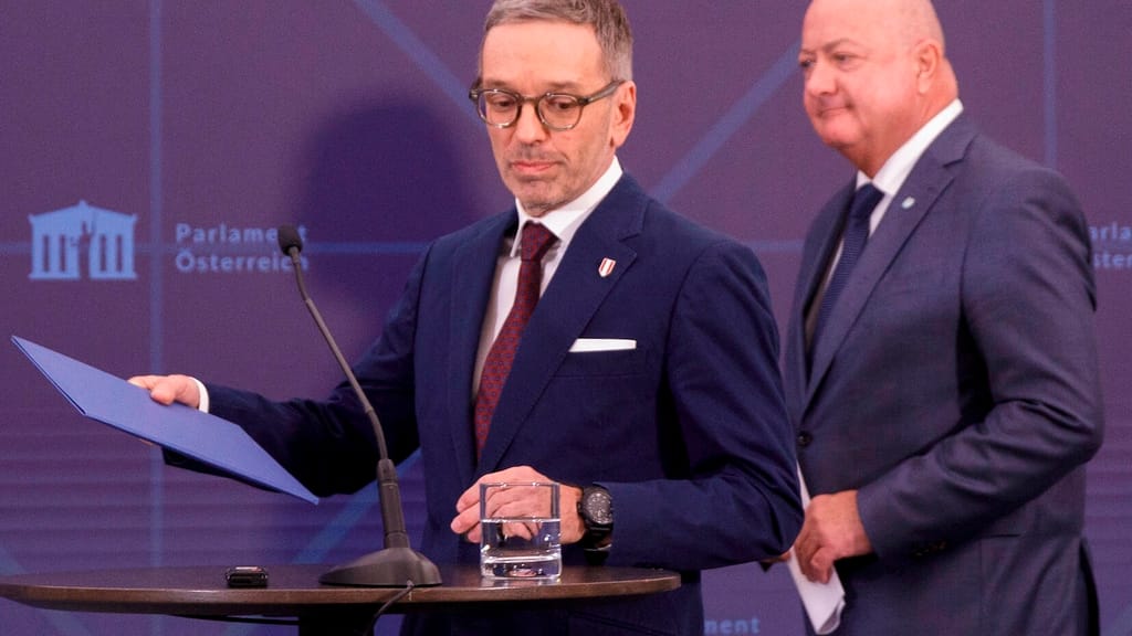 Umfrage: 61 Prozent der Österreicher haben kein Problem mit Blau-Schwarz - politik - exxpress Nachrichten