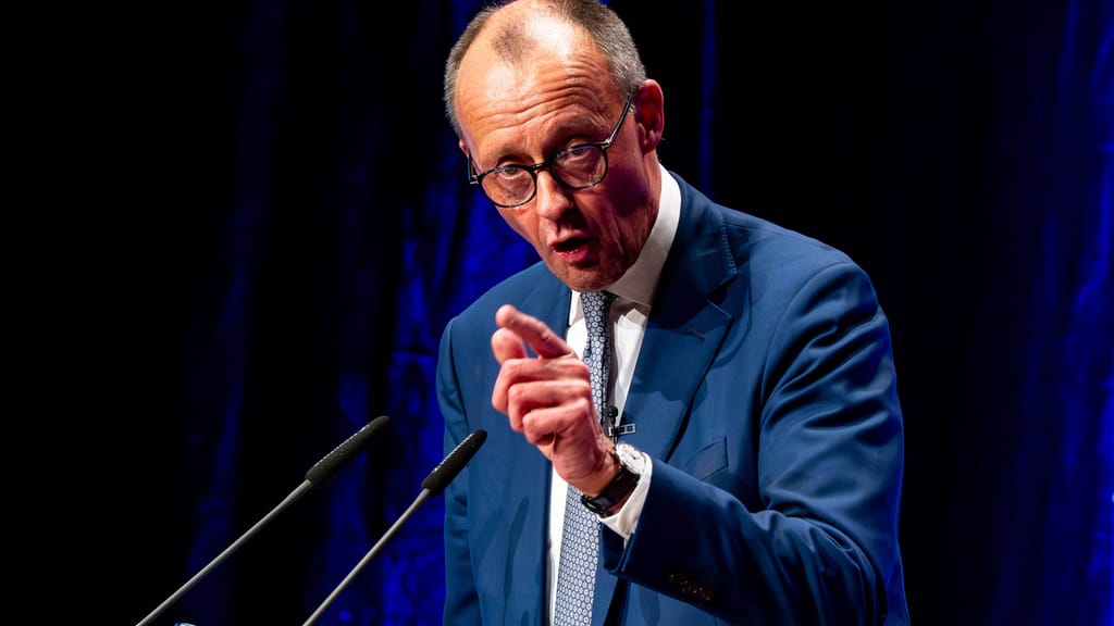 CDU-Chef Merz: 5-Punkte-Plan für Migrations-Wende, Brandmauer gegen AfD bröckelt - politik - exxpress Nachrichten