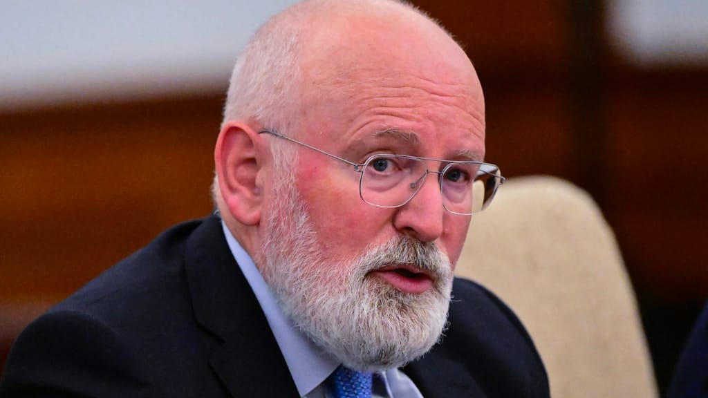 Nächster Eklat um Timmermans: Ehrendoktor nach Millionen-Subvention für Uni - politik - exxpress Nachrichten