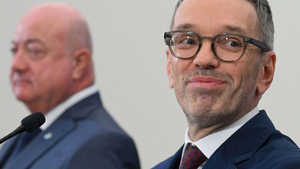Asyl, Genderverbot, ORF: Diese Pläne verfolgt Blau-Schwarz - politik - exxpress Nachrichten