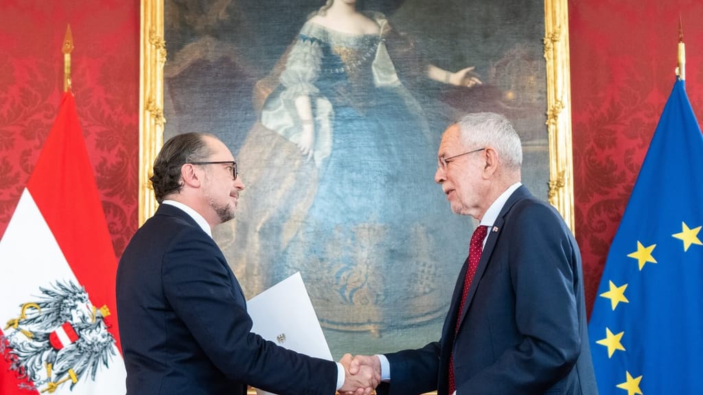Van der Bellens Geheimplan? Zwei Jahre Expertenregierung mit Kanzler Schallenberg - politik - exxpress Nachrichten