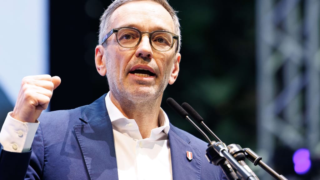 "Schutz auf Zeit" – Herbert Kickl bekräftigt knallharten Asylkurs - politik - exxpress Nachrichten
