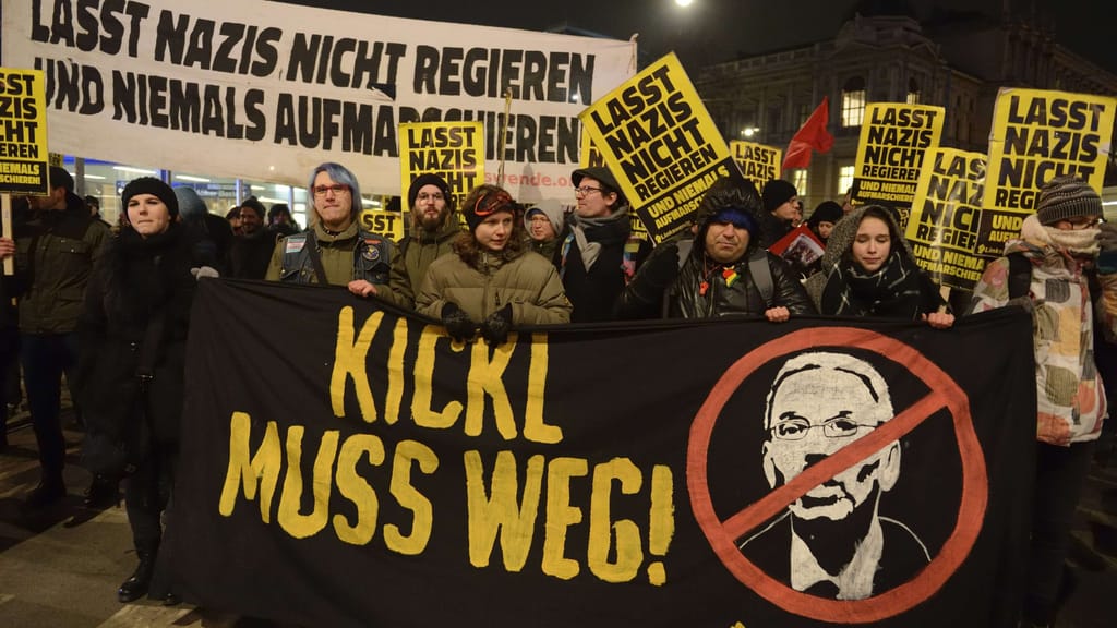 Widerstand gegen Blau-Schwarz: Kogler (Grüne) will Regierung ohne FPÖ – Groß-Demo ebenso - politik - exxpress Nachrichten