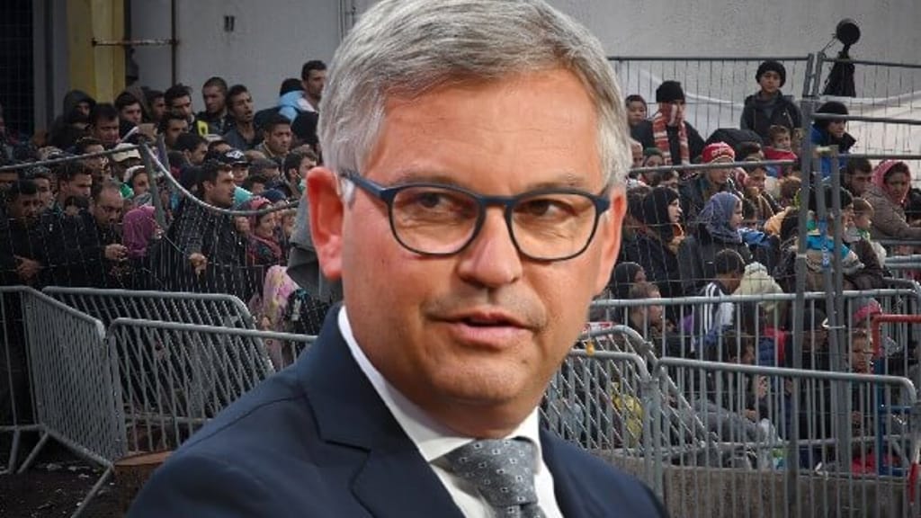 Brüssel in Angst vor Rechtsruck? Geheimes Papier enthüllt Korrektur der Flüchtlingspolitik - politik - exxpress Nachrichten
