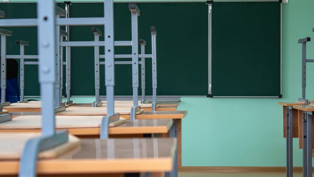 HTL-Braunau: Schüler dürfen Österreich-Fahne nicht aufhängen - politik - exxpress Nachrichten