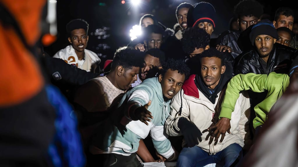Migrantenboom aus Libyen! 700.000 wollen nach Italien - politik - exxpress Nachrichten
