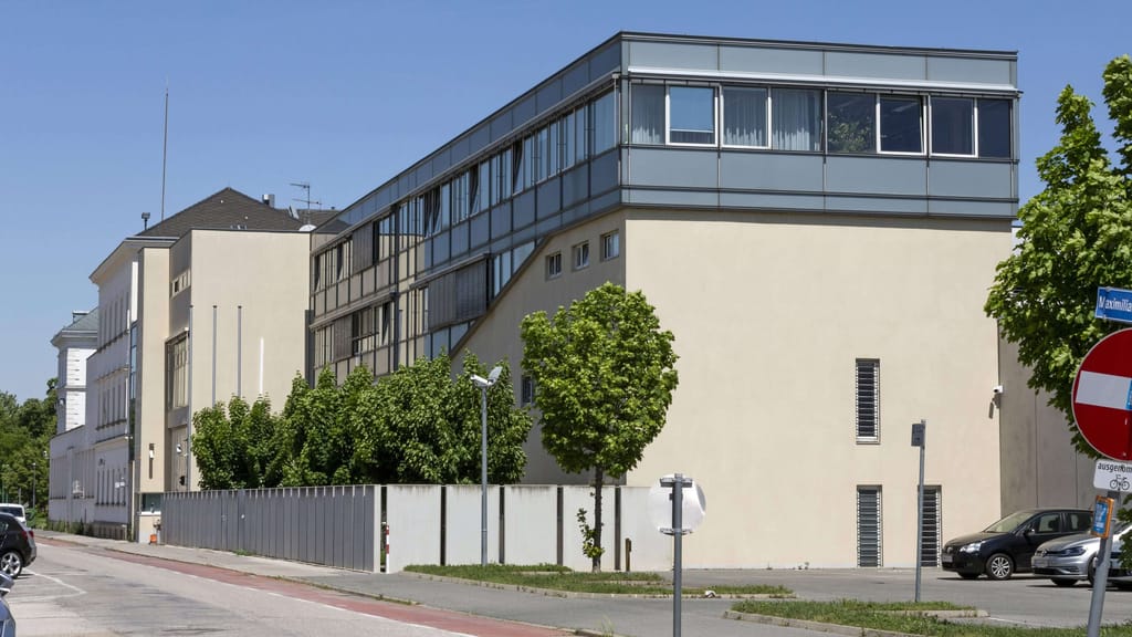 Gefängnisausbruch in NÖ: Häftling entkommt aus Justizanstalt - news - exxpress Nachrichten