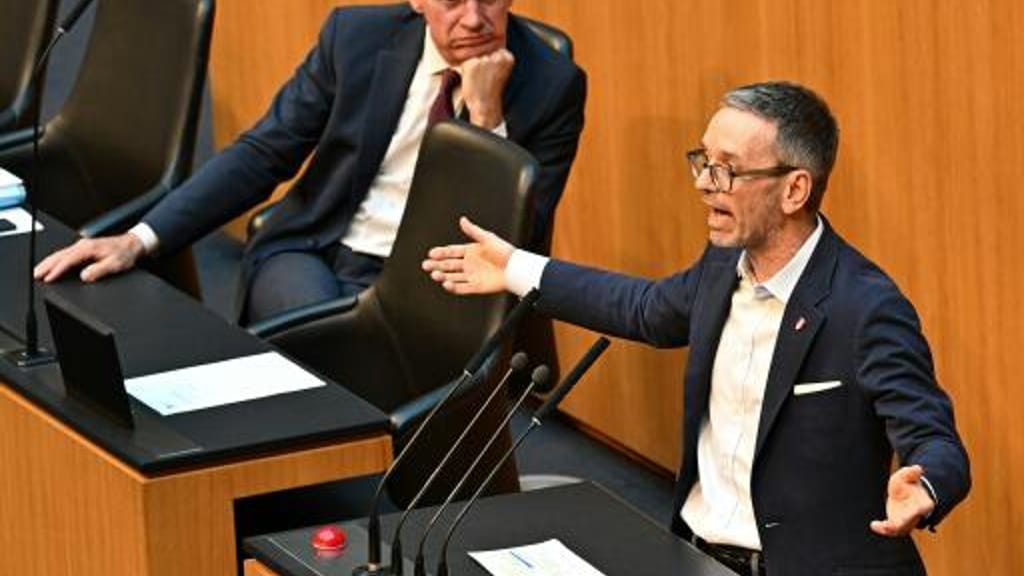 ÖVP will Messenger-Überwachung – Kickl fordert Asylstopp - politik - exxpress Nachrichten