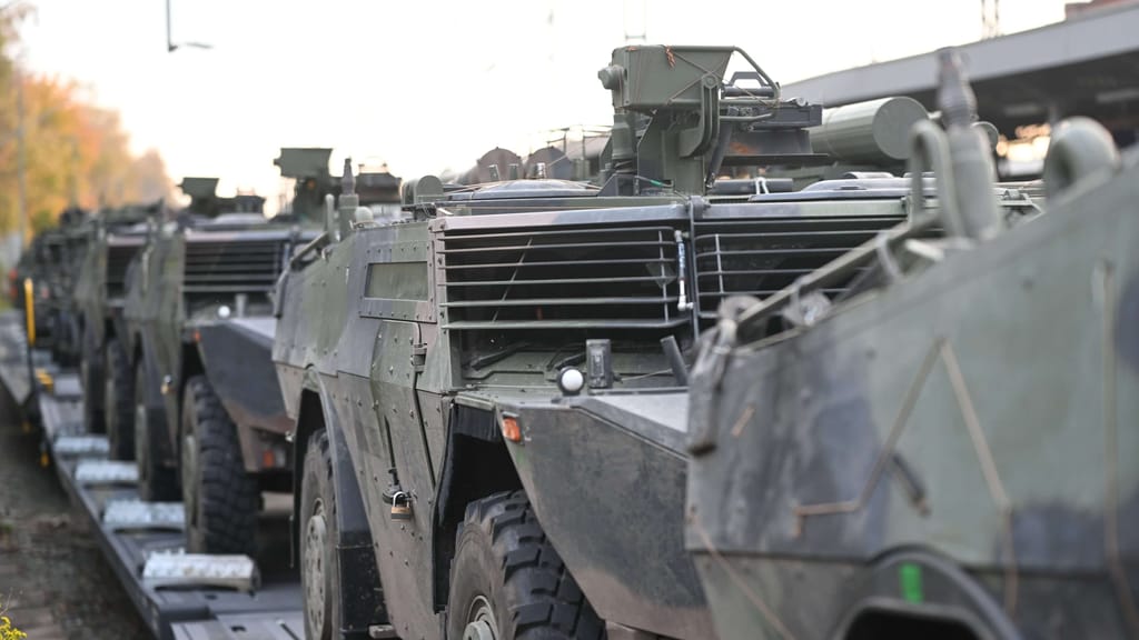FPÖ fordert: Militärtransporte durch Österreich sofort stoppen - politik - exxpress Nachrichten