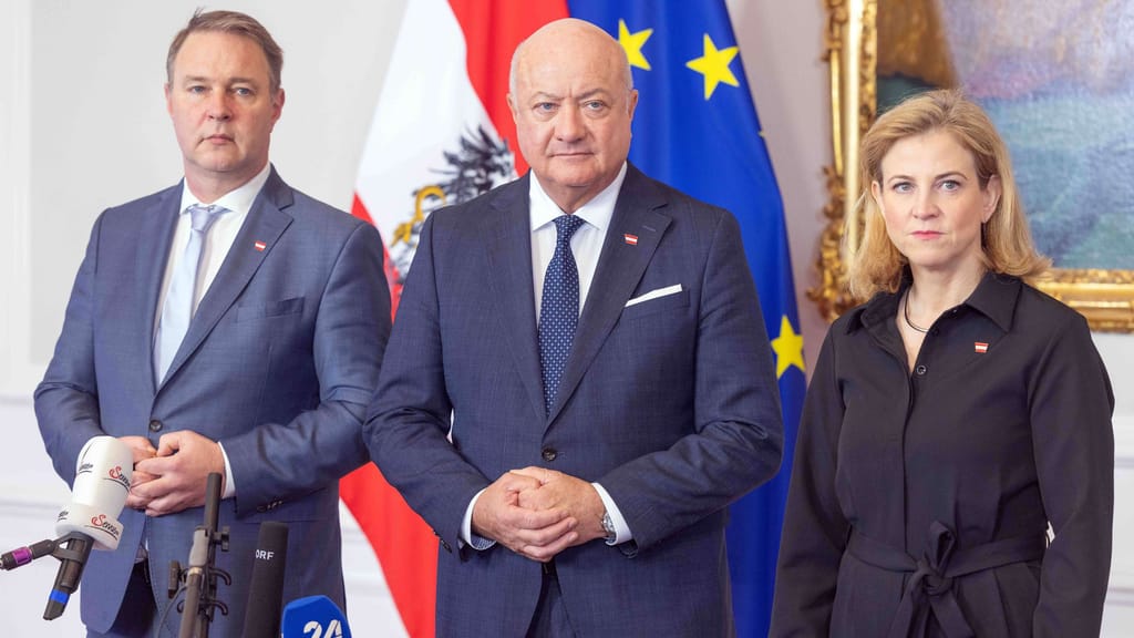 FPÖ kritisiert Regierung: "Brüsselhörig" macht sie bei Kriegstreiberei mit - politik - exxpress Nachrichten