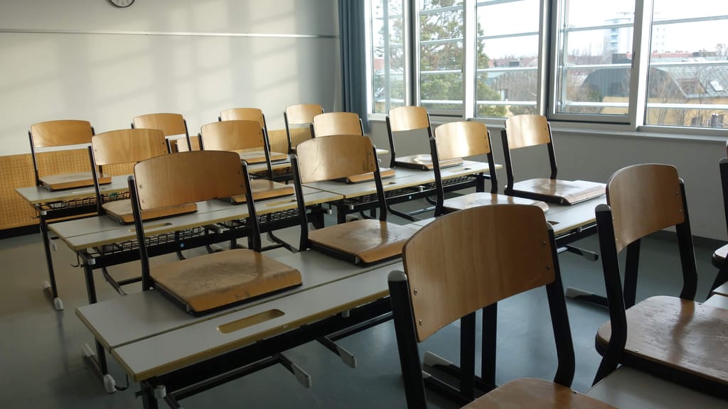 Vier Schulen wegen Sicherheitslage geschlossen, Polizei ermittelt - news - exxpress Nachrichten