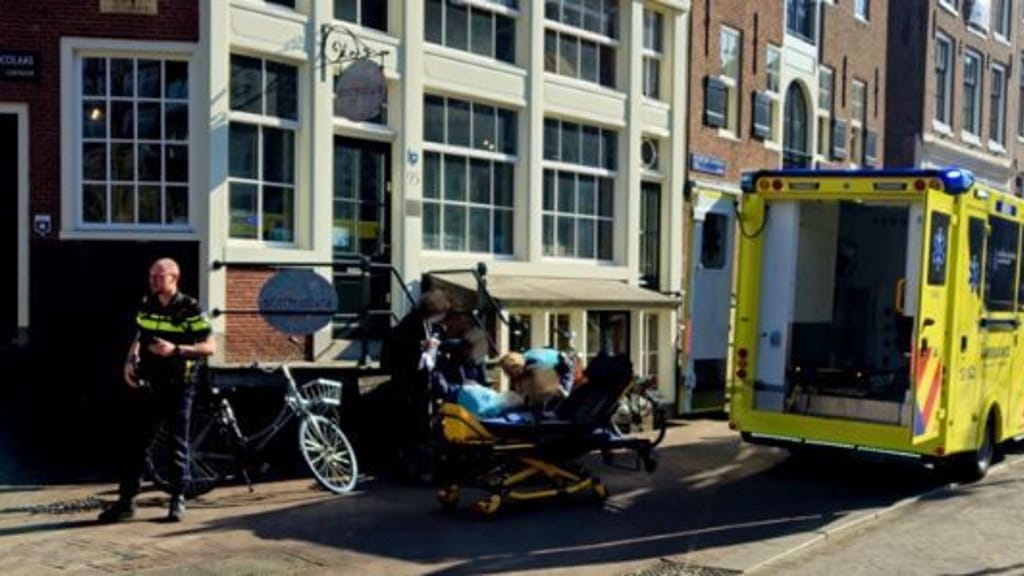 Nach Messer-Attacke am Dam-Platz: Mindestens fünf Verletzte in Amsterdam - news - exxpress Nachrichten
