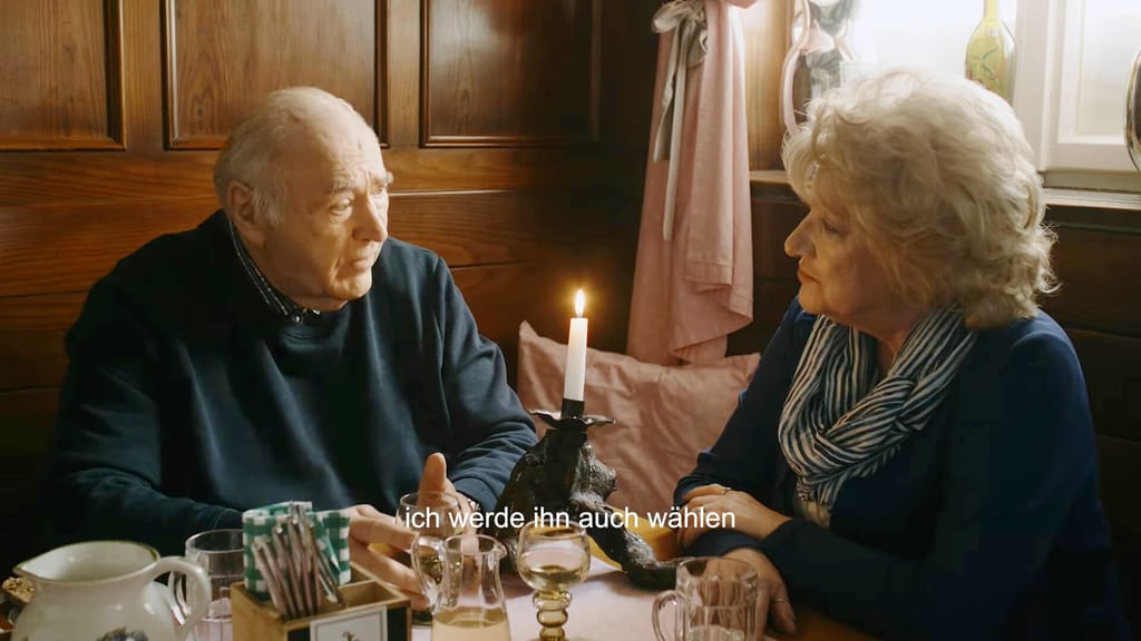 FPÖ-Spot: Oma im Beisl wählt Nepp – „Der Babler kürzt uns die Pension!" - politik - exxpress Nachrichten