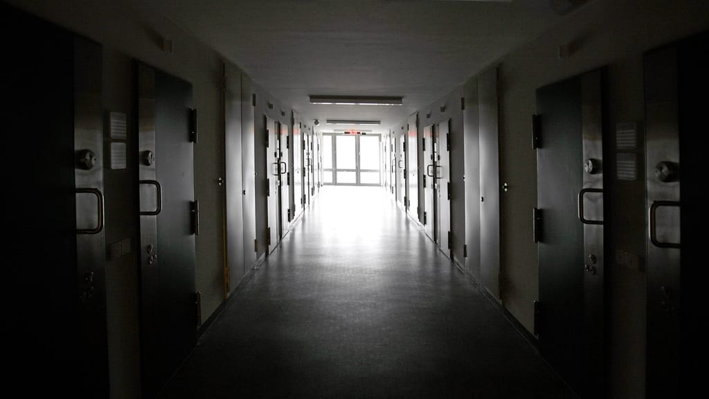 Südafrikanische Killer-Transfrau: Er will „Cleopatra“ genannt werden und zurück in den Frauenknast - news - exxpress Nachr...