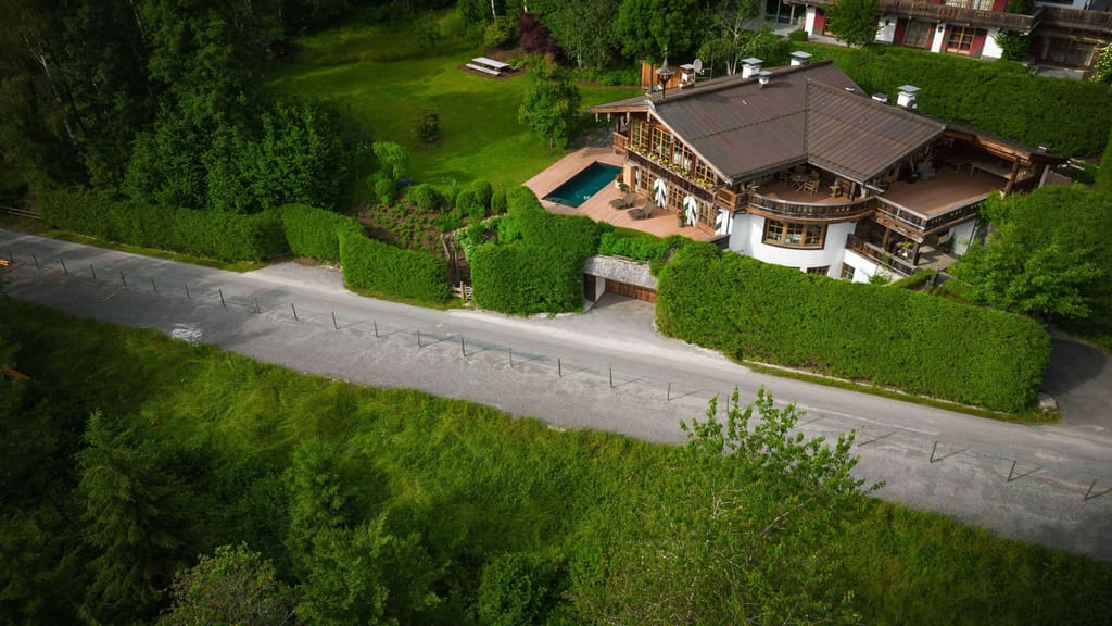 Russische Oligarchen umgehen EU-Sanktionen – und machen es sich in Kitzbühel fein - news - exxpress Nachrichten