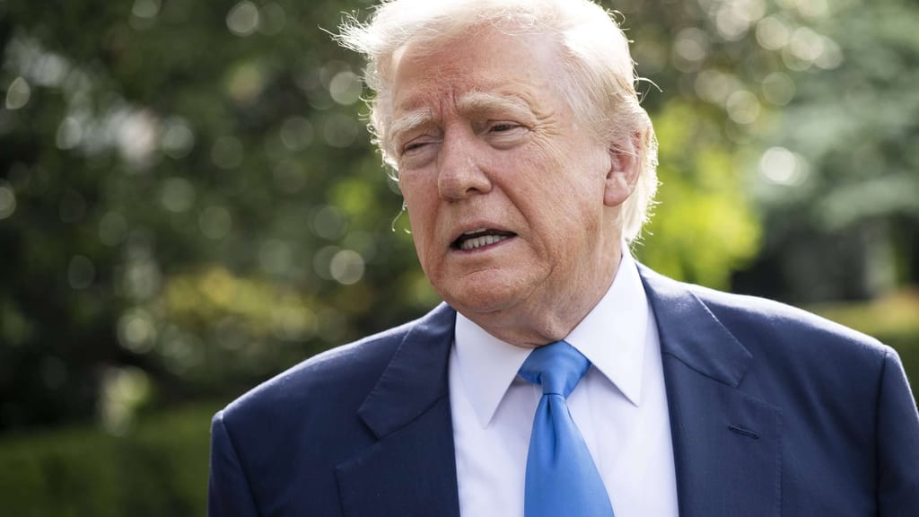 Bericht: Treffen zwischen Selenskyj und Trump in Rom - politik - exxpress Nachrichten