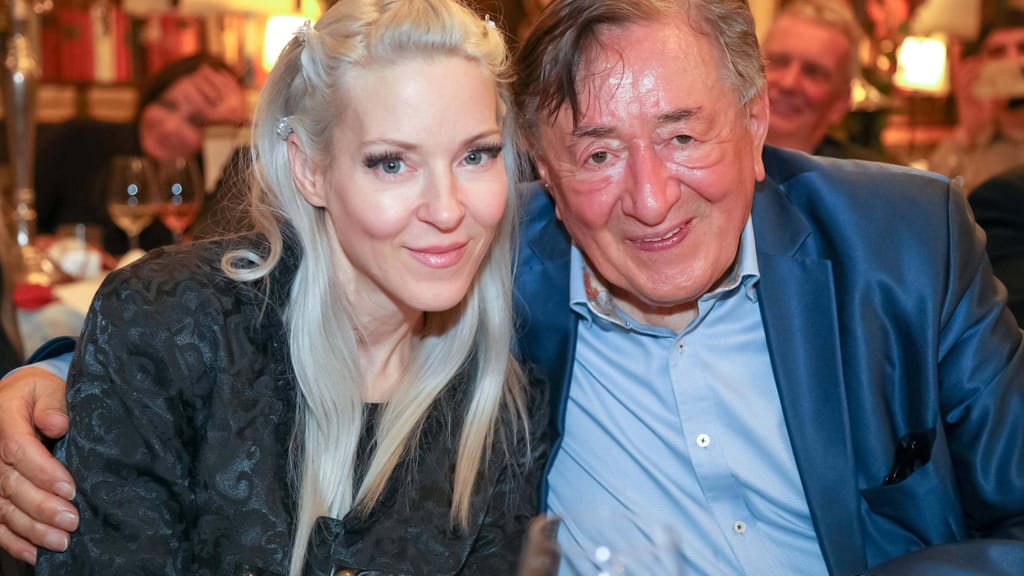 Räumung statt Wohnrecht: Jetzt fliegt Simone aus der Lugner-Villa - lifestyle - exxpress Nachrichten