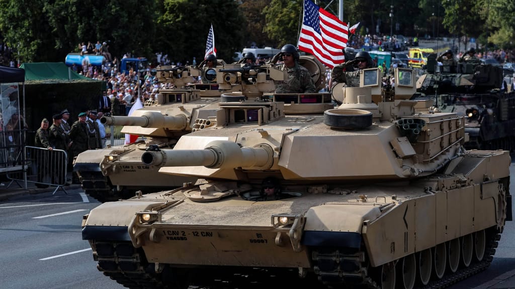 Besonderes Geburtstagsgeschenk für Trump: Panzerparade durch Washington - news - exxpress Nachrichten