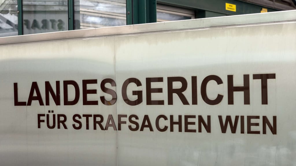 „Sonst brennt die Schule“: 23-Jährige drohte, um Medien bei Matura zu erzwingen - news - exxpress Nachrichten