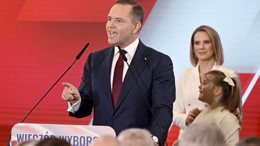 Rechte auf dem Vormarsch in Polen: Linksliberale müssen sich jetzt warm anziehen - politik - exxpress Nachrichten