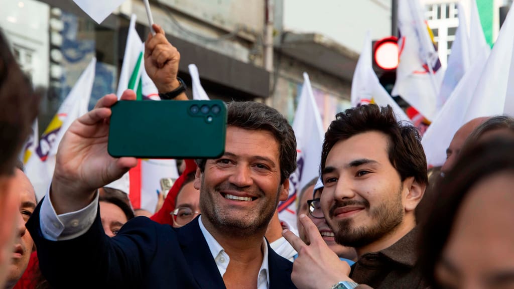Rechtsruck in Portugal: Schwesternpartei der FPÖ räumt ab - politik - exxpress Nachrichten