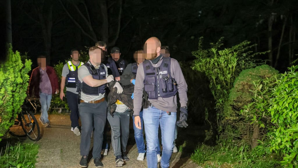 Er stach fünf junge Menschen nieder: Messer-Syrer von Bielefeld festgenommen - news - exxpress Nachrichten
