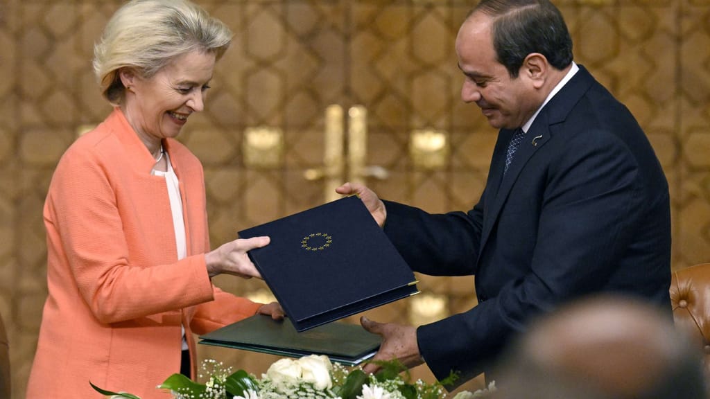 EU überweist Ägypten Milliarden – und Europas Bürger müssen sparen - politik - exxpress Nachrichten