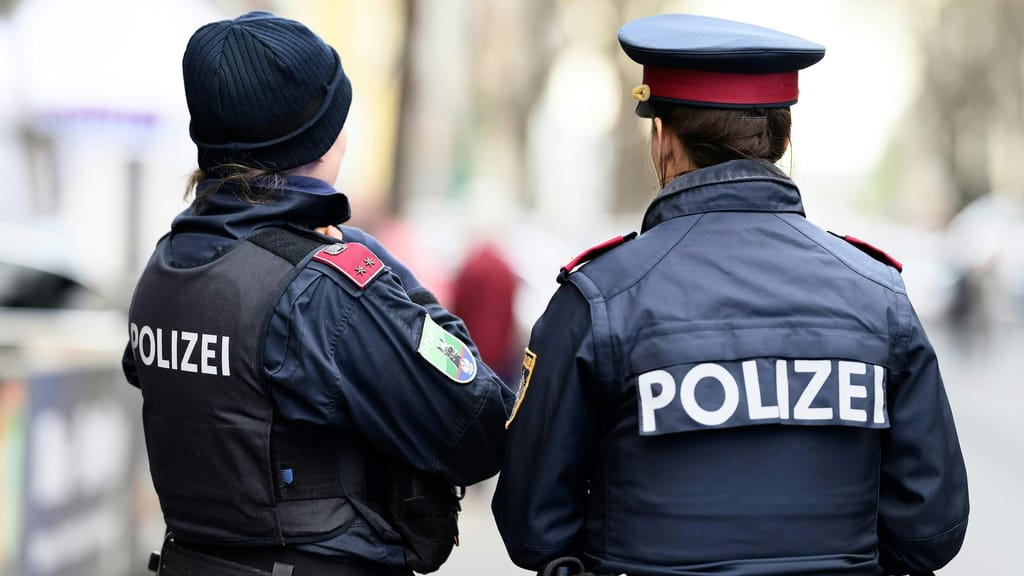 Als Kripo getarnt: Rumänischstämmige Deutsche wollten Wiener Senioren ausrauben - news - exxpress Nachrichten