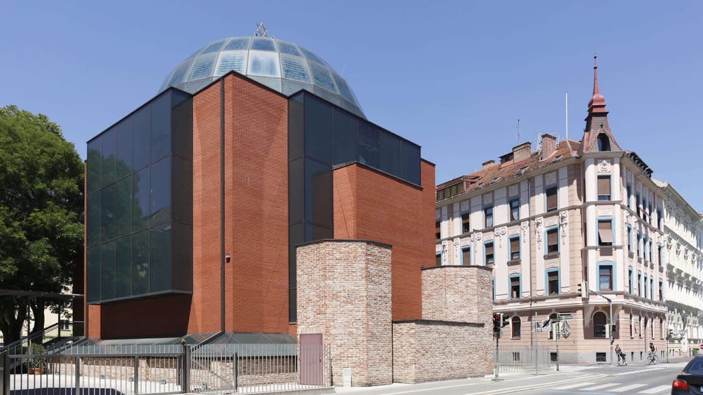 Wegen Gaza-Offensive Israels? Antisemitischer Angriff auf Synagoge in Graz - news - exxpress Nachrichten