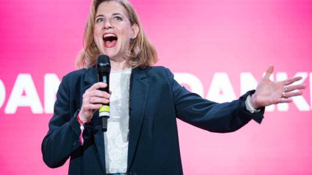 Sparpaket für Österreicher – Millionen für Meinl-Reisingers UNO-Sitz - politik - exxpress Nachrichten