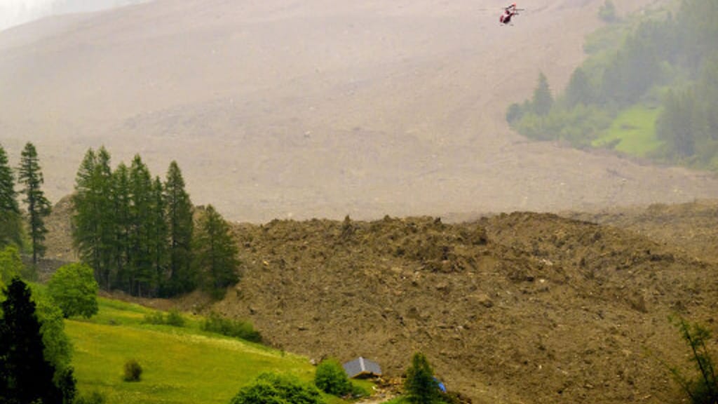 Flutgefahr nach Gletscherabbruch: Schweiz droht neue Katastrophe - news - exxpress Nachrichten