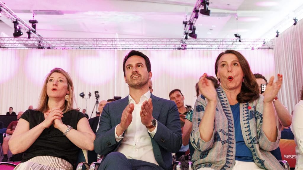 NEOS sagen Ja: Rot-pinke Koalition in Wien geht in die Verlängerung - politik - exxpress Nachrichten