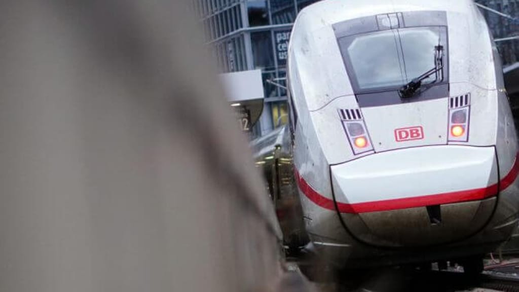 Deutsche Bahn bleibt unzuverlässig: Nur 62 Prozent der Fernzüge pünktlich - economy - exxpress Nachrichten