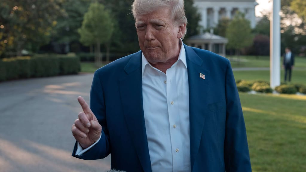 Trump feiert Zerstörung – Geheimdienst sieht Iran weiter atomfähig - politik - exxpress Nachrichten