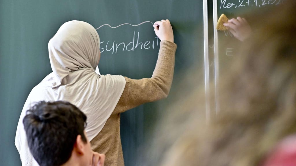Scharia-Skandal an Uni: jetzt überraschende Wende - news - exxpress Nachrichten