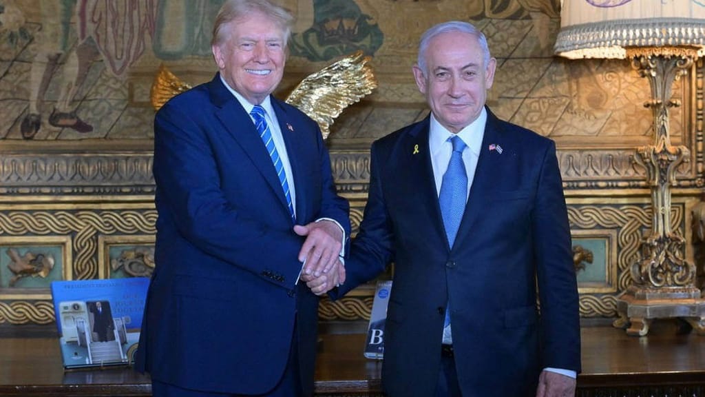 Trump verteidigt Netanyahu – „Lasst Bibi gehen, es ist eine Hexenjagd!“ - politik - exxpress Nachrichten