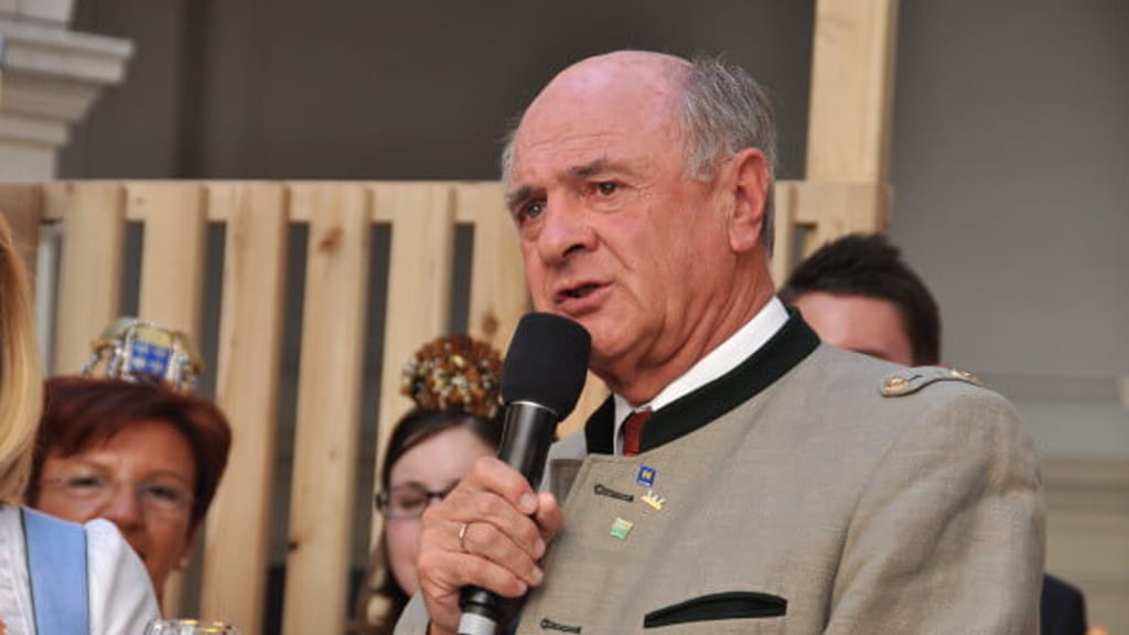 Nach Rad-Crash in Grado: Erwin Pröll bekam neues Hüftgelenk - news - exxpress Nachrichten